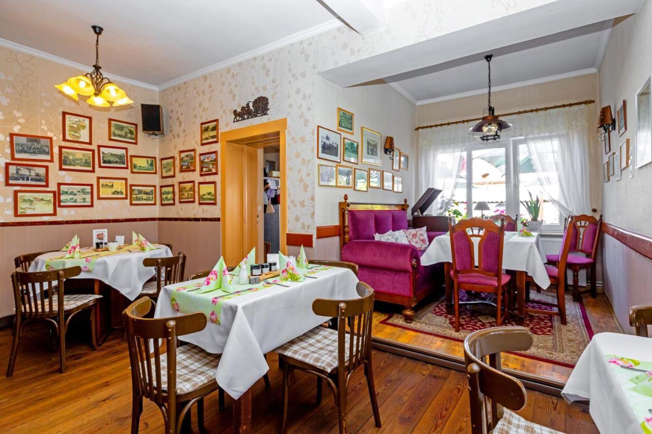Gasthaus Stuckatz Dollenchen Buitenkant foto