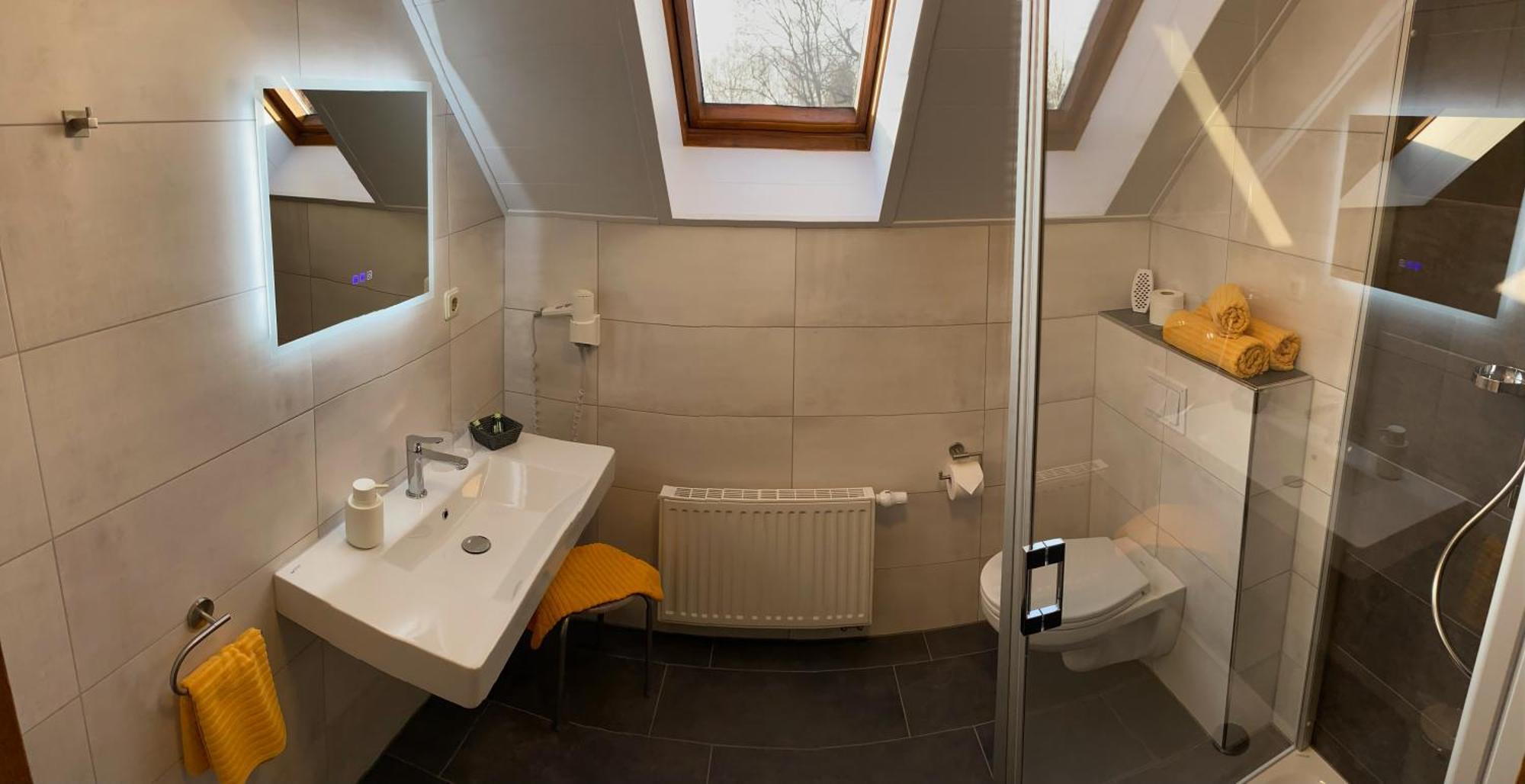 Gasthaus Stuckatz Dollenchen Buitenkant foto